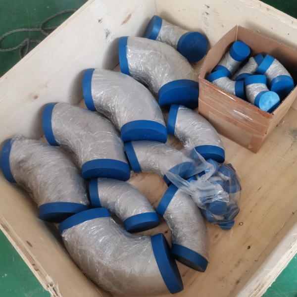 Stainless Steel 90 Degree Elbow Packaging