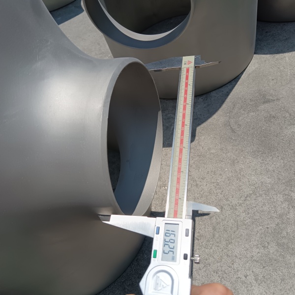 ASME B16.9 Reducing Tee